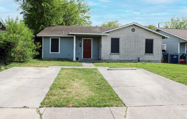 812 W OLMOS DR