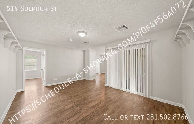 514 SULPHUR ST
