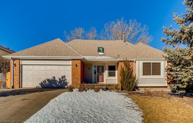 Evolve Real Estate: Gorgeous Ranch in Park View Neighborhood available for May 2nd Move in!