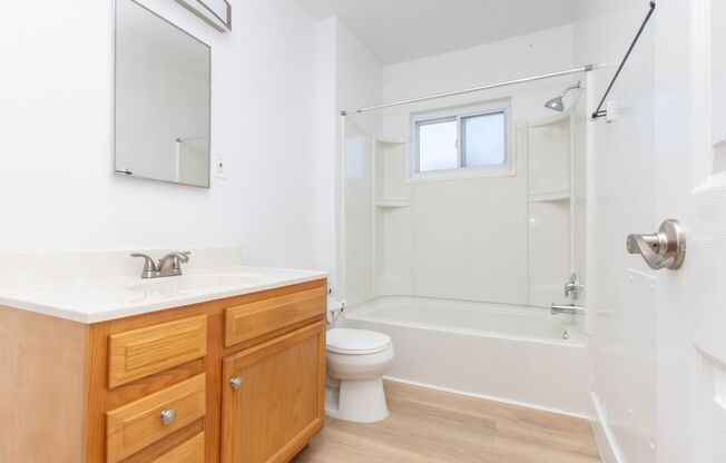 2 beds, 2 baths, $2,695, Unit 18