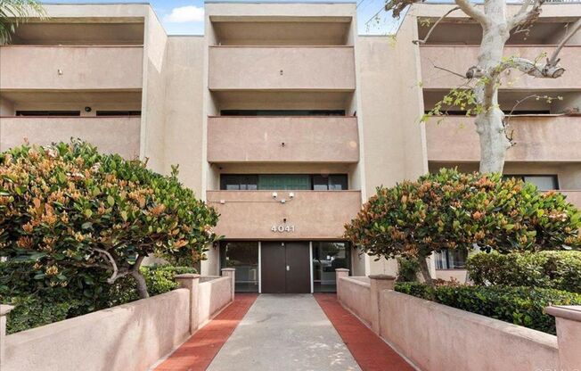 Condo 2 Bed / 2 Bath – In-Unit Laundry – Central San Diego San Diego, CA 92105