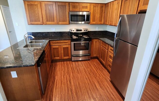 2 beds, 1 bath, 825 sqft, $1,820, Unit 227