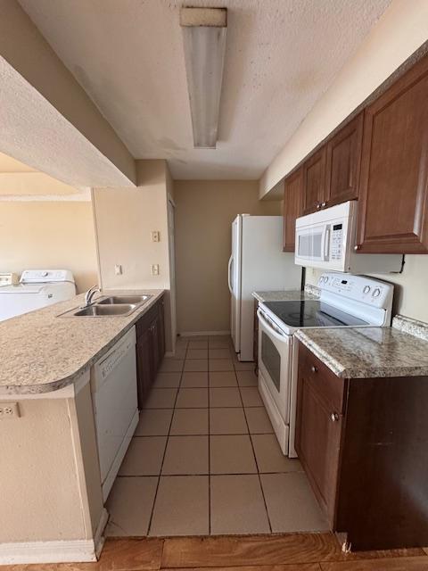 2749 N POINCIANA BLVD