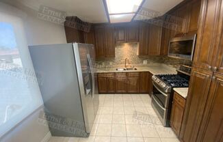 5329-39 E. The Toledo