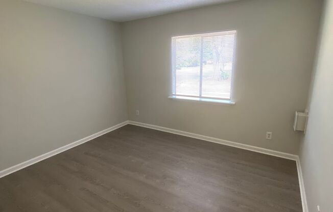 Pine Knoll Apartments
