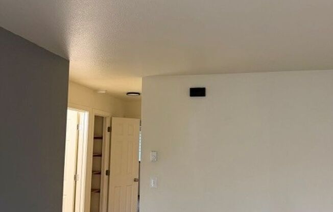 2 beds, 1 bath, 756 sqft, $1,295, Unit CNV 96