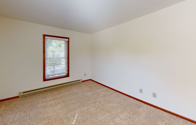 2 beds, 1 bath, 980 sqft, $1,760, Unit 7722CF