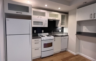 Studio, 1 bath, 485 sqft, $2,700, Unit 307