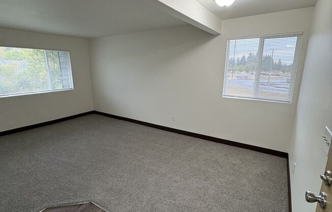 2 beds, 1 bath, 650 sqft, $1,275, Unit 1505-23