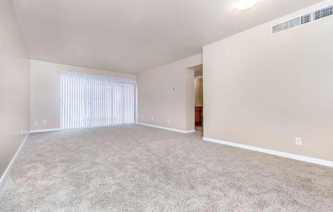 3 beds, 2 baths, 1,010 sqft, $1,360, Unit 151