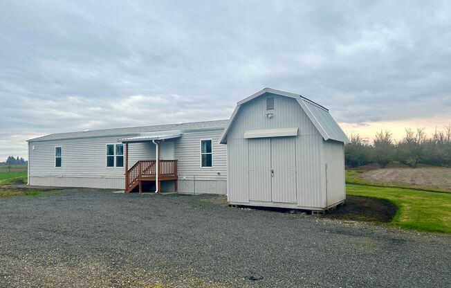Manufactured House in the Country - Shed Included