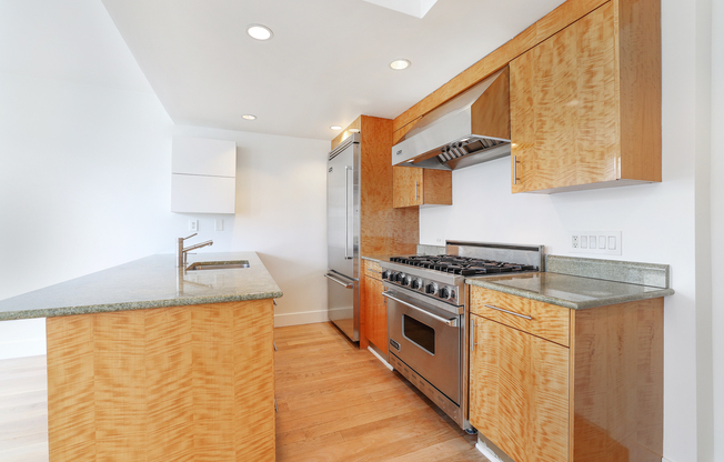 20 BROADWAY 201