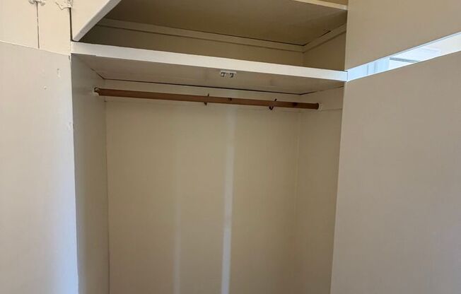 2 beds, 1 bath, 850 sqft, $1,795, Unit 308