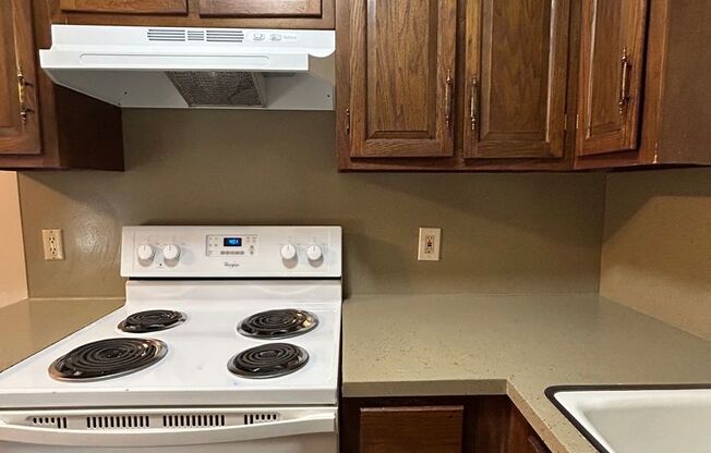 2 beds, 1 bath, 1,000 sqft, $960, Unit #2