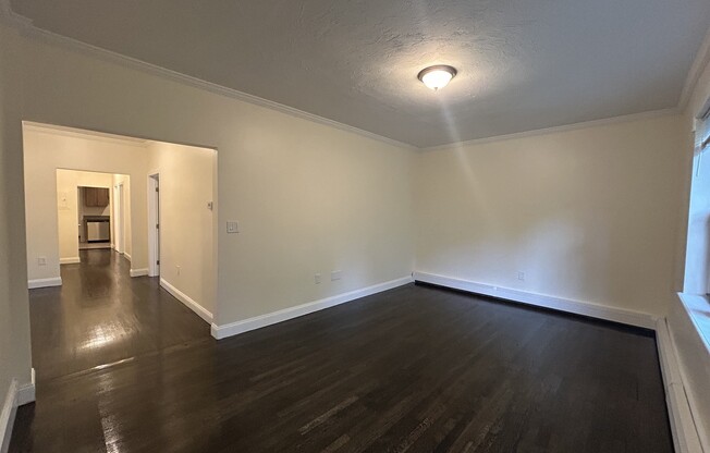 435 Walnut Ave