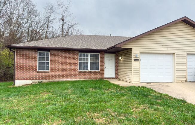 2560 - 2562 E Morris Dr