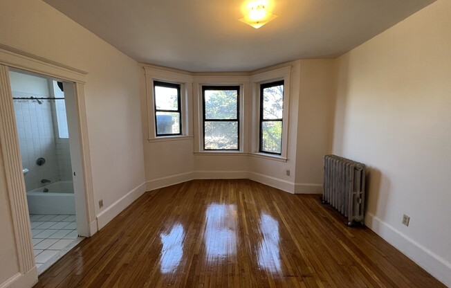 1258 Commonwealth Ave