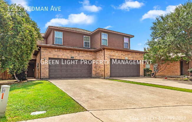1252 REDMAN AVE