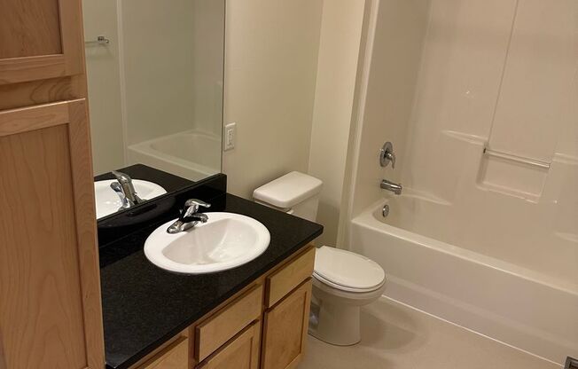 1 bed, 1 bath, 600 sqft, $1,045, Unit 305