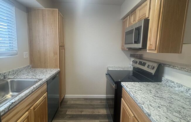 2 beds, 2 baths, $1,350