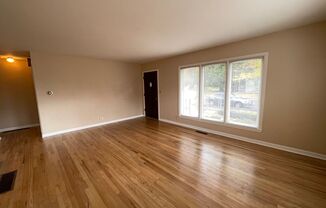 3 beds, 1 bath, $2,695