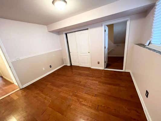 35 CHESTERFIELD LN