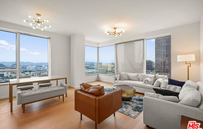 2 beds, 2 baths, 1,290 sqft, $4,900, Unit 2608