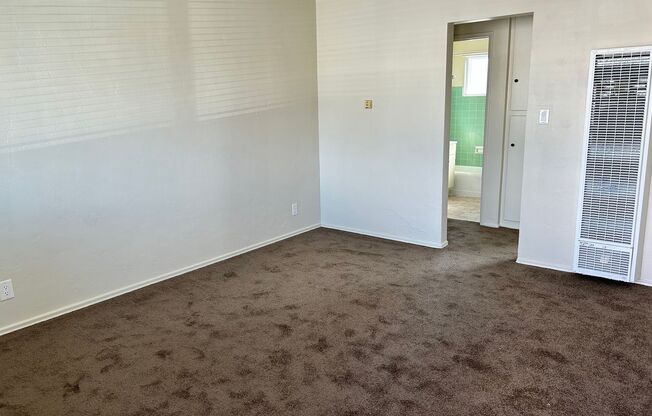 1 bed, 1 bath, 550 sqft, $1,695, Unit 12