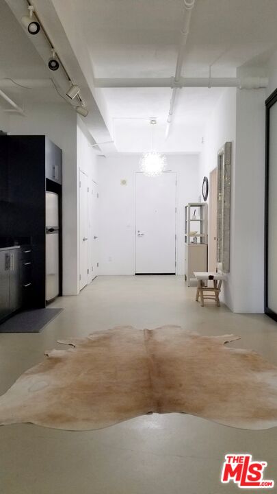 2 beds, 1 bath, 1,200 sqft, $3,900, Unit 410