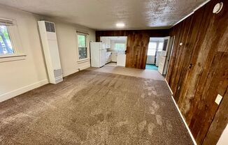 2 beds, 1 bath, $1,600