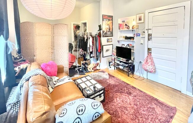 1355-59 W. Chicago LLC
