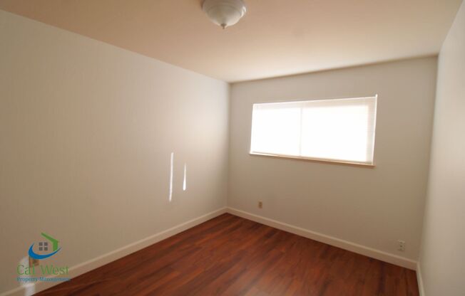 2 beds, 1 bath, $2,495, Unit 4