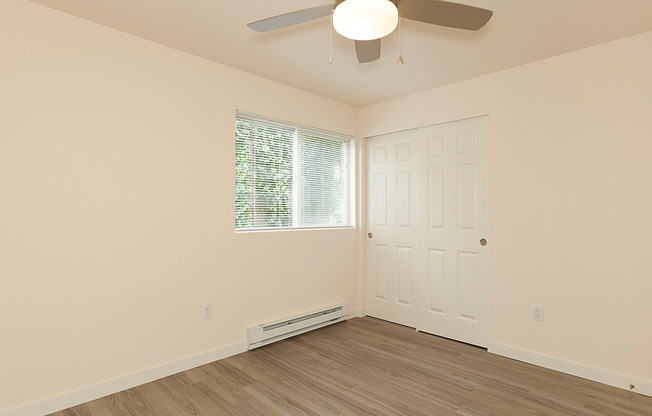 2 beds, 2 baths, 930 sqft, $2,976, Unit 307