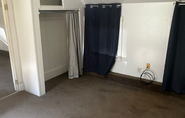 1 bed, 1 bath, $750