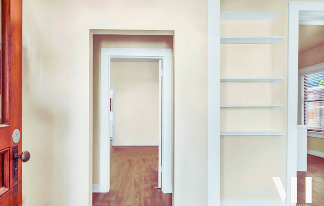 1142 W 25th Street House