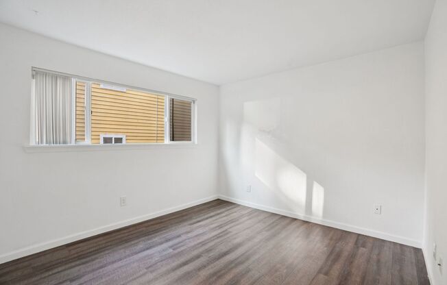 1 bed, 1 bath, 710 sqft, $1,650, Unit 59