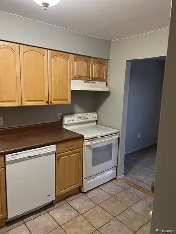 31993 W 12 Mile Rd, Farmington MI 205