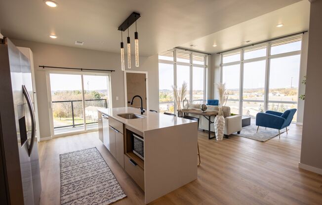 2 beds, 2 baths, 1,144 sqft, $1,795, Unit 101