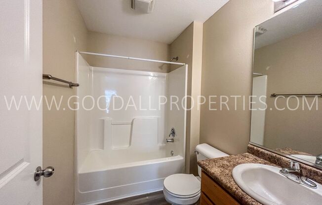 2 beds, 2.5 baths, $1,595