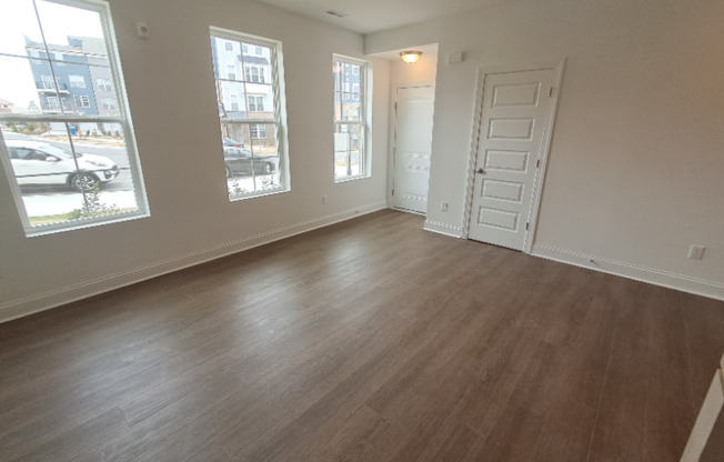 602 MARKET GRV DR