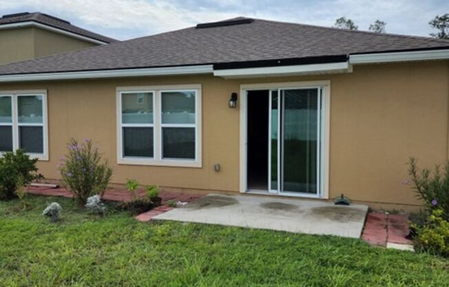 3 beds, 2 baths, $1,825