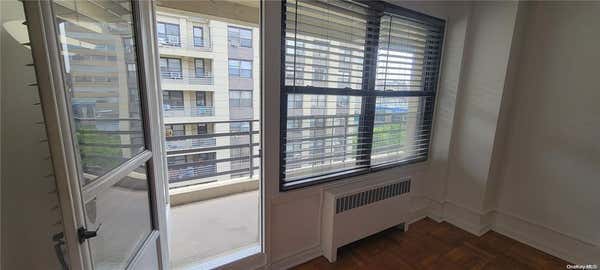 98 10 64 AVE