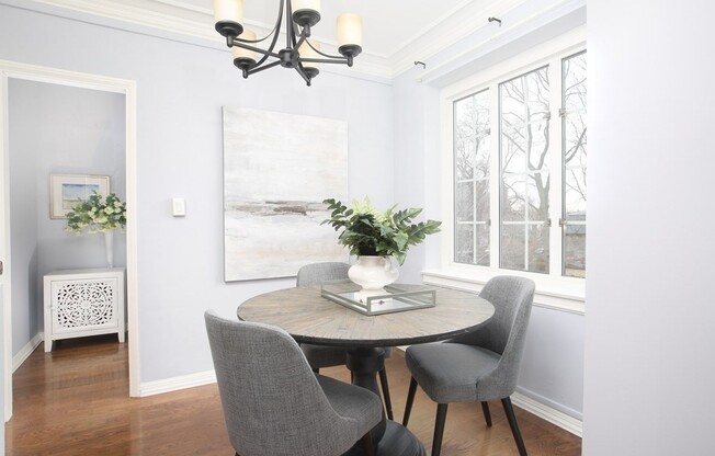 1 bed, 1 bath, 581 sqft, $2,850, Unit B706