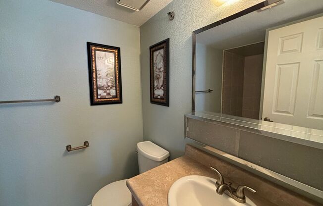 2 beds, 2 baths, $1,300, Unit #C24