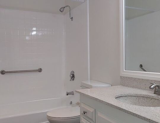 2 beds, 1 bath, 916 sqft, $2,475, Unit 120