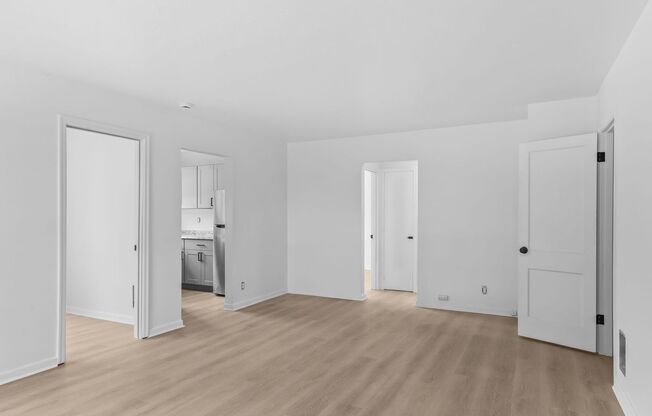 2 beds, 1 bath, 750 sqft, $1,660, Unit 2