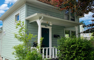 950 AND 952 SW JEFFERSON AVE