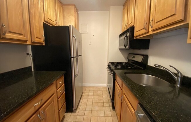 1 bed, 1 bath, 605 sqft, $3,800, Unit 18K