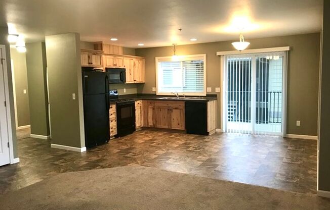 2 beds, 2 baths, 1,200 sqft, $1,295