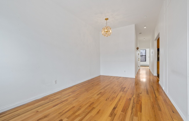 242 W 136 ST
